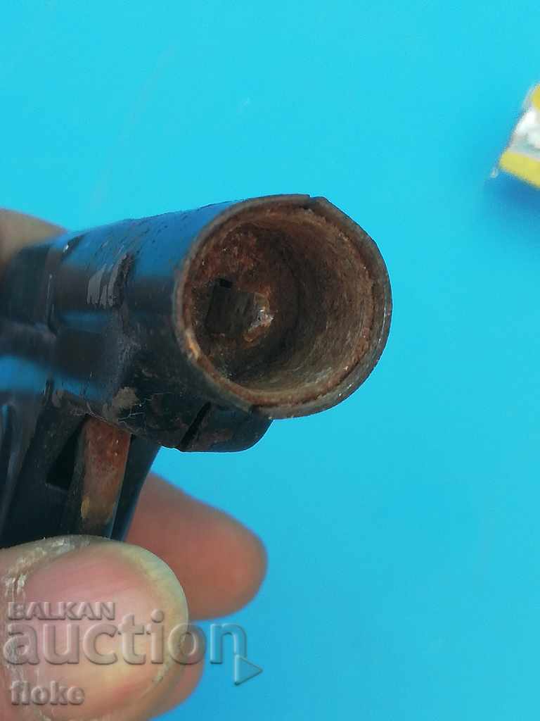 Delivery of Metal gun - baby Delivery of Metal gun - baby