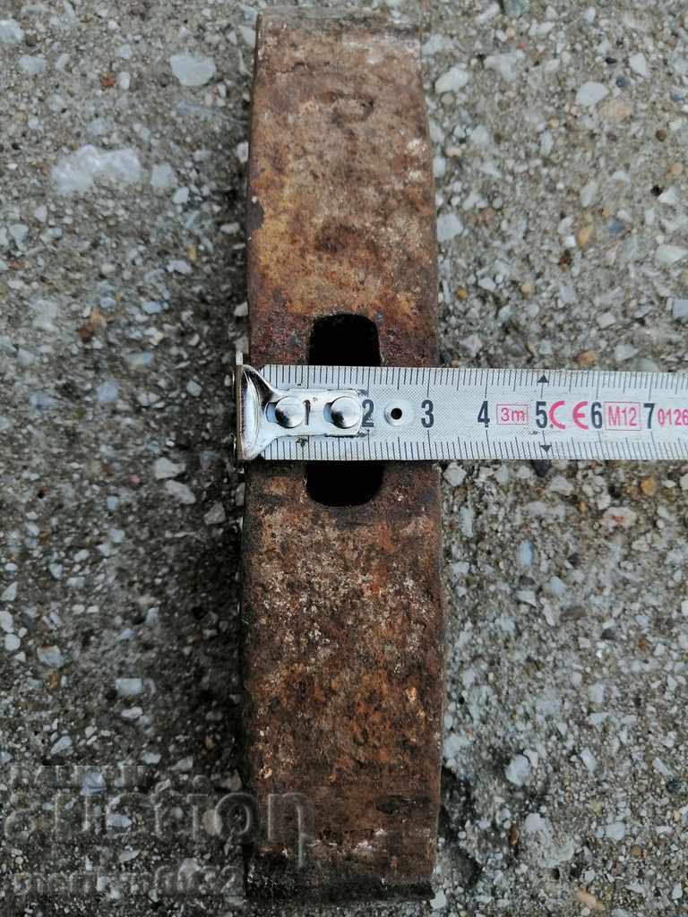 Livrarea Ciocan de zidar vechi, unealtă, târnăcop Livrarea Ciocan de zidar vechi, unealtă, târnăcop