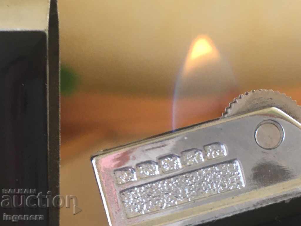 LUMINA GASOLINĂ PUBLICITATE NOUĂ cu preț 13.00 BGN | € 6.65 LUMINA GASOLINĂ PUBLICITATE NOUĂ cu preț 13.00 BGN | € 6.65