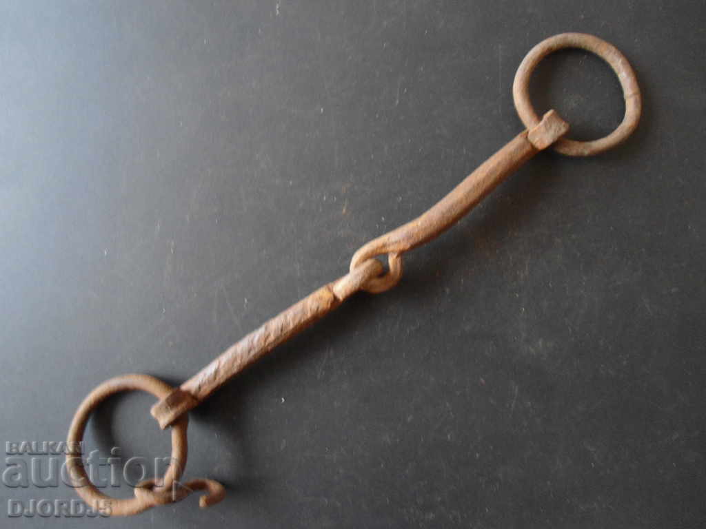 Стара юзда с цена 3.00 лв. | € 1.53 Стара юзда с цена 3.00 лв. | € 1.53