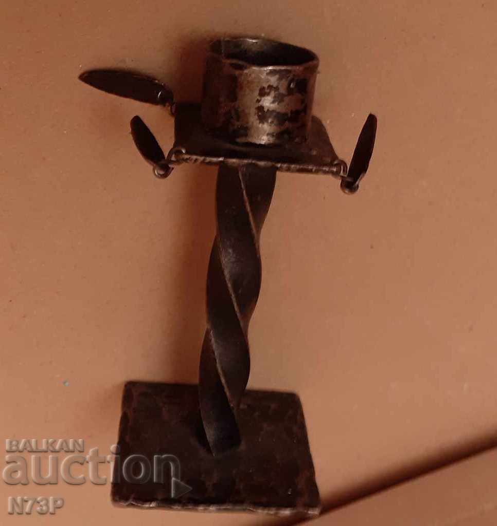 Delivery of OLD AND BEAUTIFUL PRIEST. HANDMADE. WITHOUT SAVED PRICE. Delivery of OLD AND BEAUTIFUL PRIEST. HANDMADE. WITHOUT SAVED PRICE.