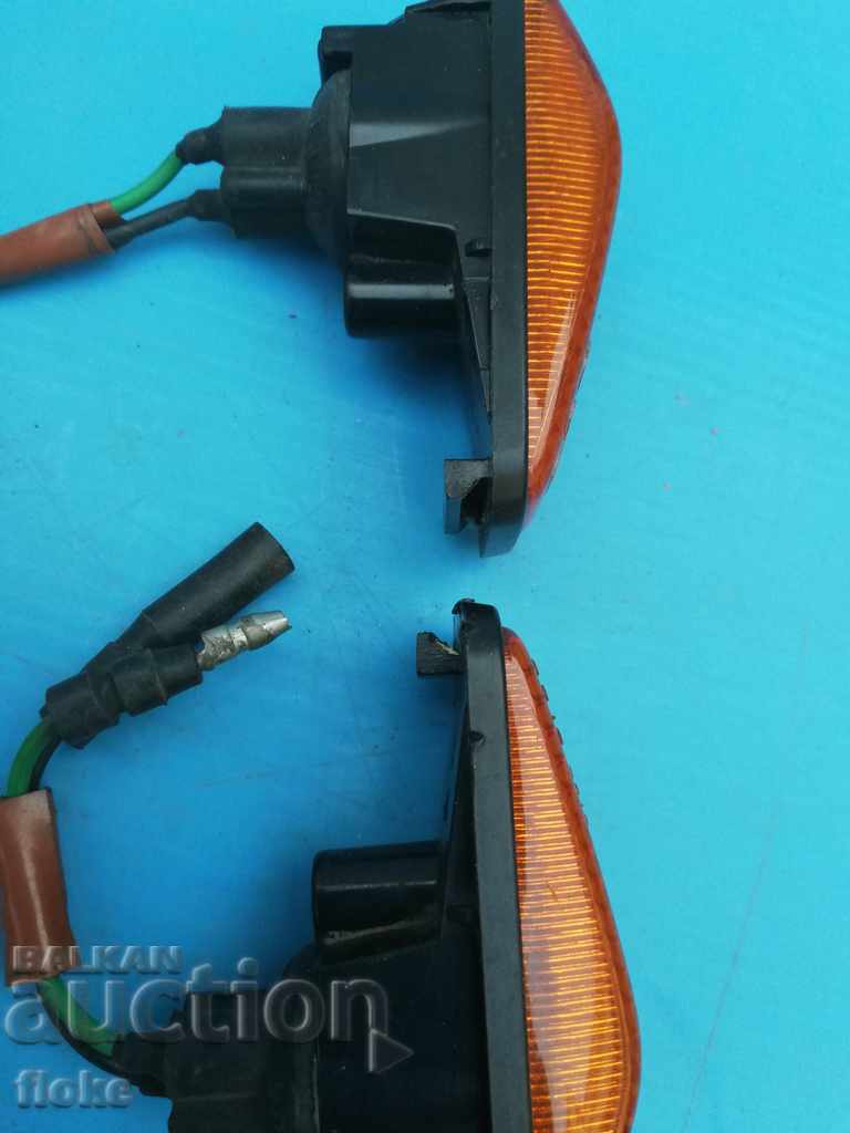 Indicators for a car with price 12.00 BGN | € 6.14 Indicators for a car with price 12.00 BGN | € 6.14