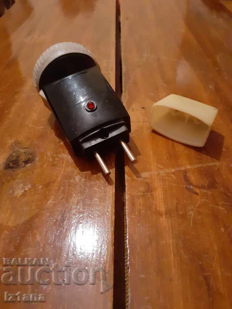 Old rechargeable flashlight - 5 Old rechargeable flashlight - 5