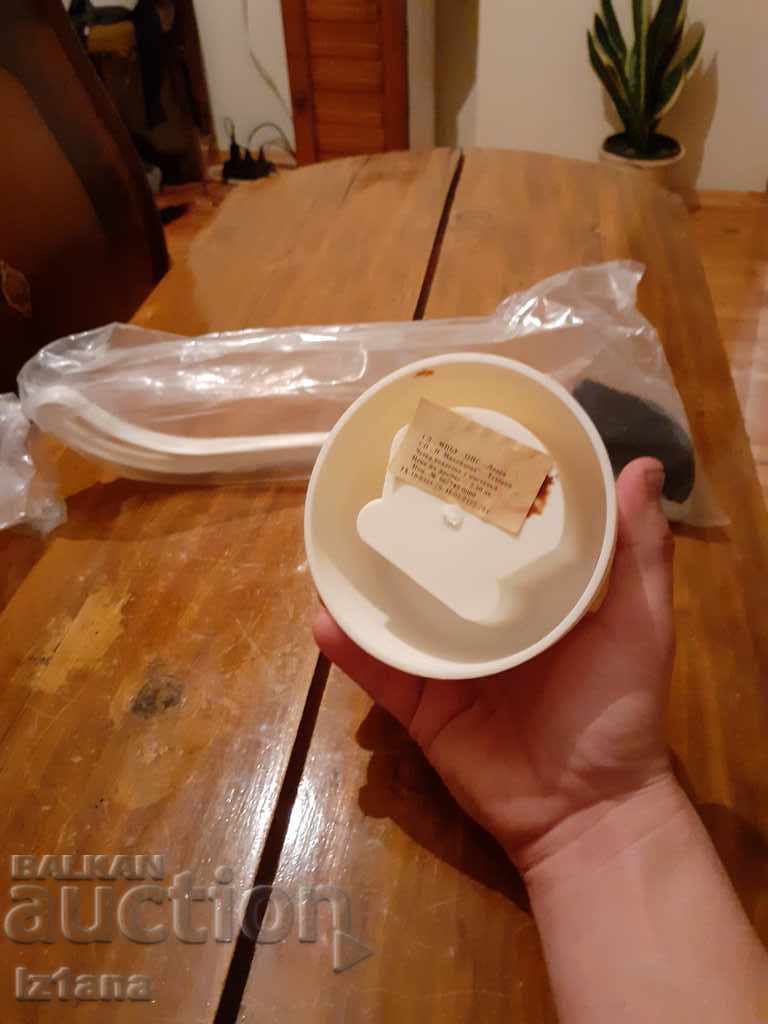 Παλιά πινέλο τουαλέτας με τιμή 25.00 BGN | € 12.78 Παλιά πινέλο τουαλέτας με τιμή 25.00 BGN | € 12.78