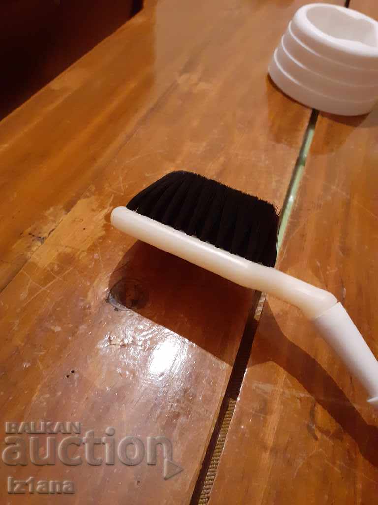 Παλιά πινέλο τουαλέτας - 5 Παλιά πινέλο τουαλέτας - 5