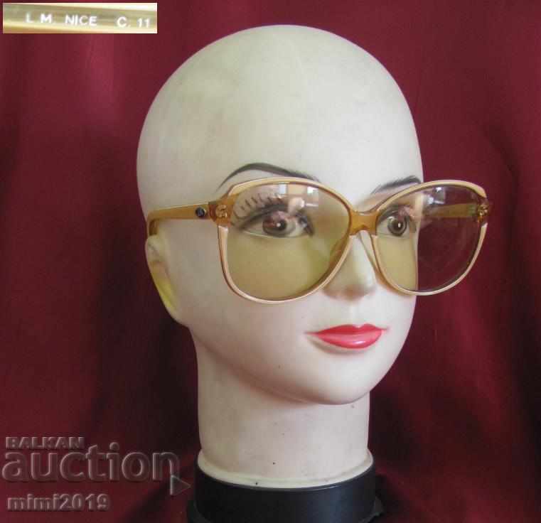 Auction Old Lady's Glasses L.M NATACHA Auction Old Lady's Glasses L.M NATACHA