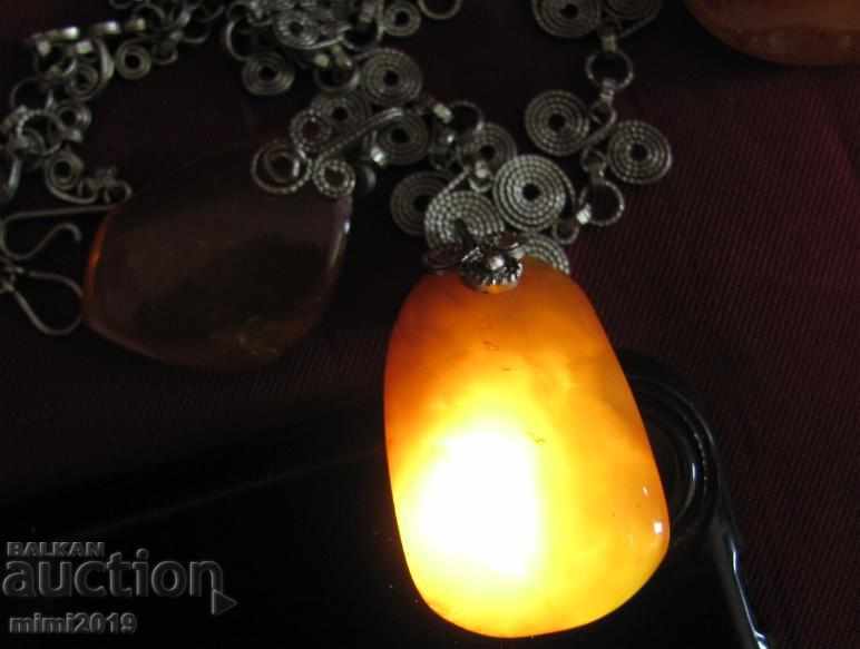 Δημοπρασία Παλιά κολιέ κυρίες ζεστό πορτοκαλί Δημοπρασία Παλιά κολιέ κυρίες ζεστό πορτοκαλί