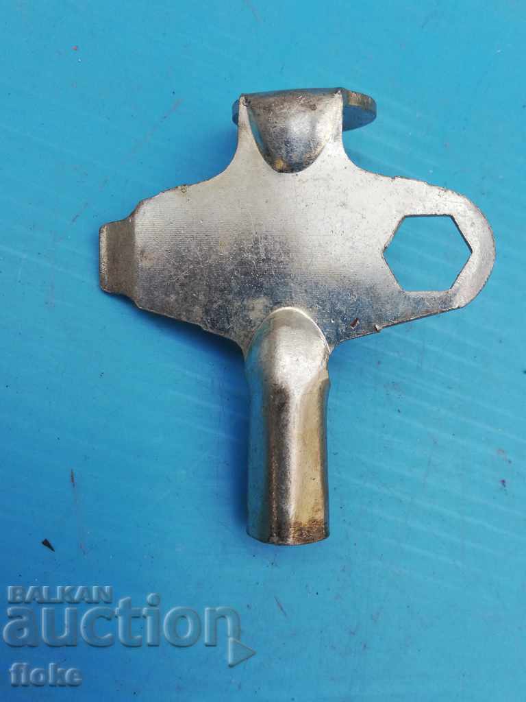 Comutator roată cu preț 4.00 BGN | € 2.05