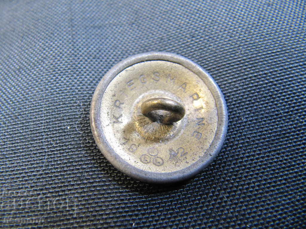 Licitație BUTON WSB DE UNIFORMĂ MILITARĂ KRIEGSMARINE 1942