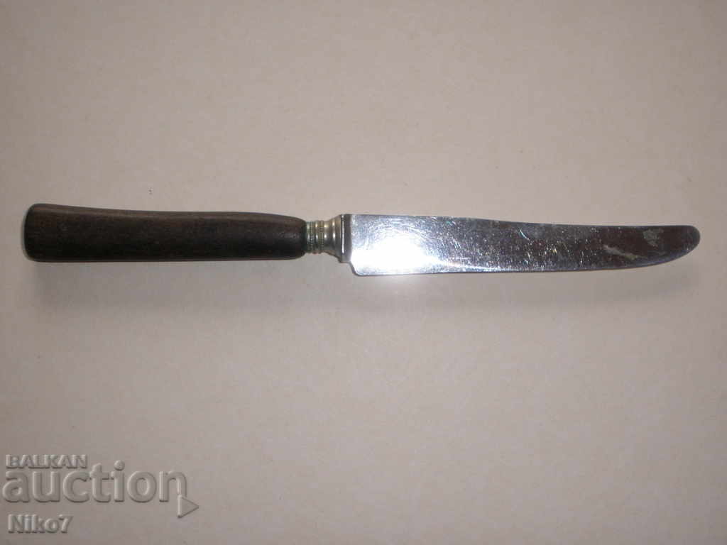 Licitație Set de șase cuțite vechi Licitație Set de șase cuțite vechi