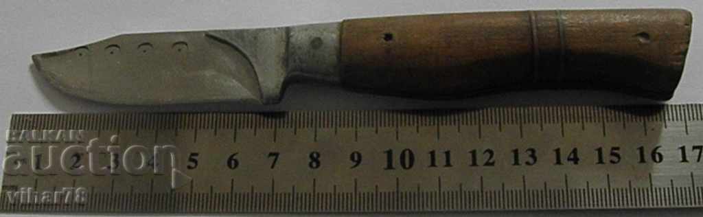 Licitație cuțit mic Licitație cuțit mic