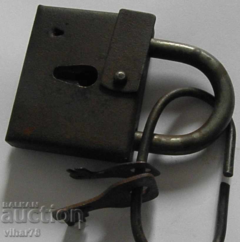 Auction Old padlock Auction Old padlock