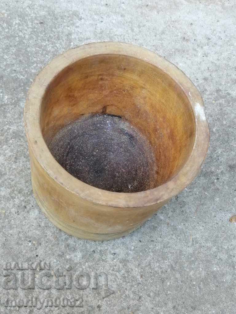 Auction Chutura of wood, wooden, large wooden mortar, bucket, trough Auction Chutura of wood, wooden, large wooden mortar, bucket, trough