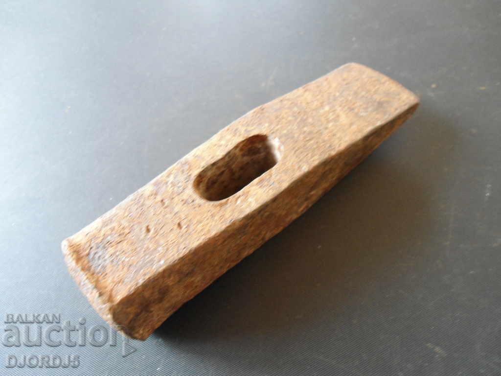 An old hammer with price 3.00 BGN | € 1.53 An old hammer with price 3.00 BGN | € 1.53