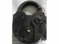 Стар голям катинар