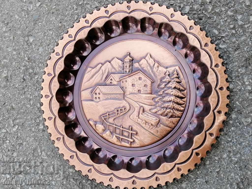 Un panou de perete de cupru antic - 5 Un panou de perete de cupru antic - 5