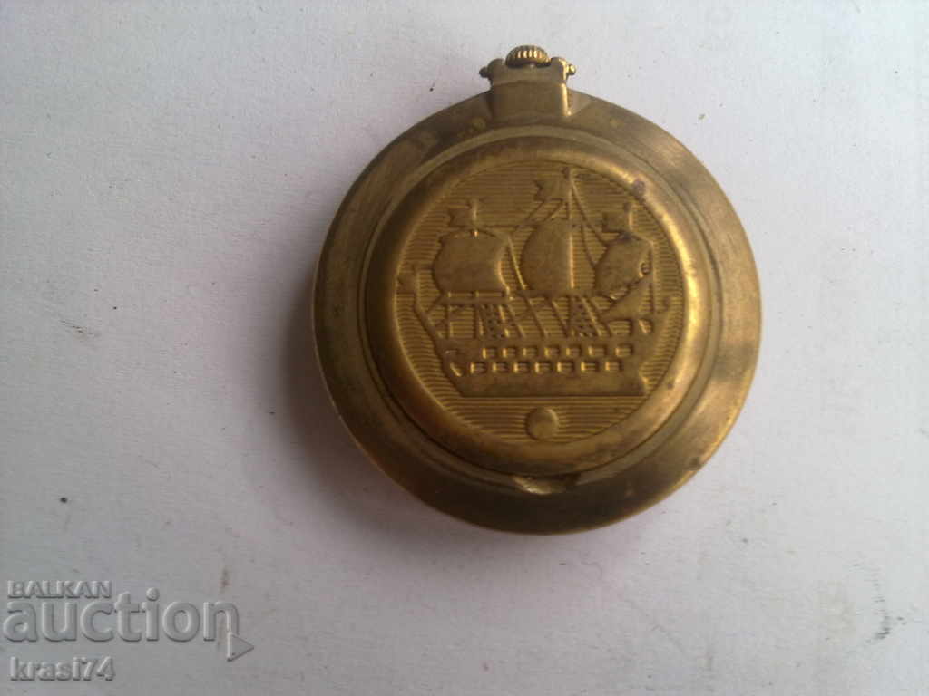 Pocket watch with price 40.00 BGN | € 20.45 Pocket watch with price 40.00 BGN | € 20.45