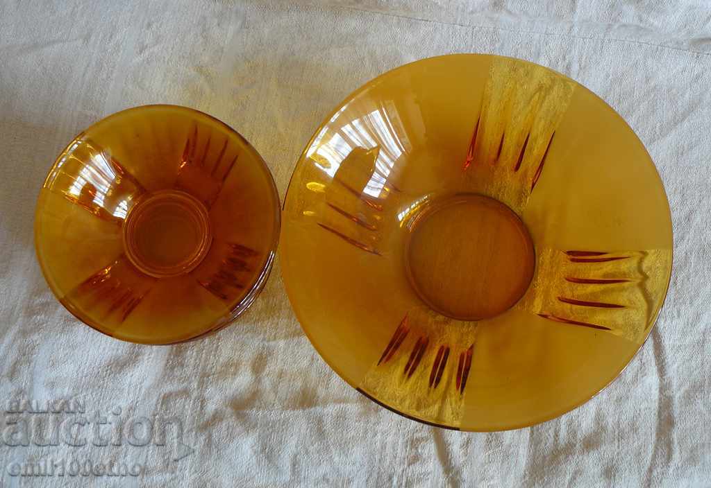 Service - a bowl with 6 small bowls with beautiful amber color with price 18.00 BGN | € 9.20 Service - a bowl with 6 small bowls with beautiful amber color with price 18.00 BGN | € 9.20