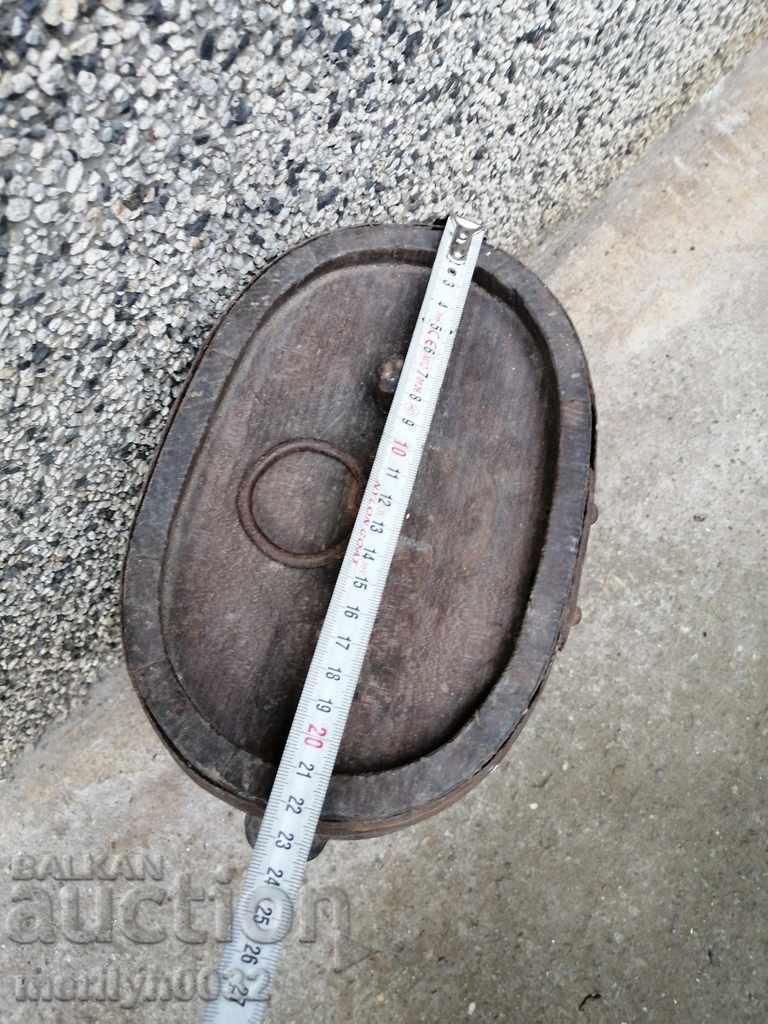 Auction Old bathtub, barrel, wooden, vase, cork Auction Old bathtub, barrel, wooden, vase, cork