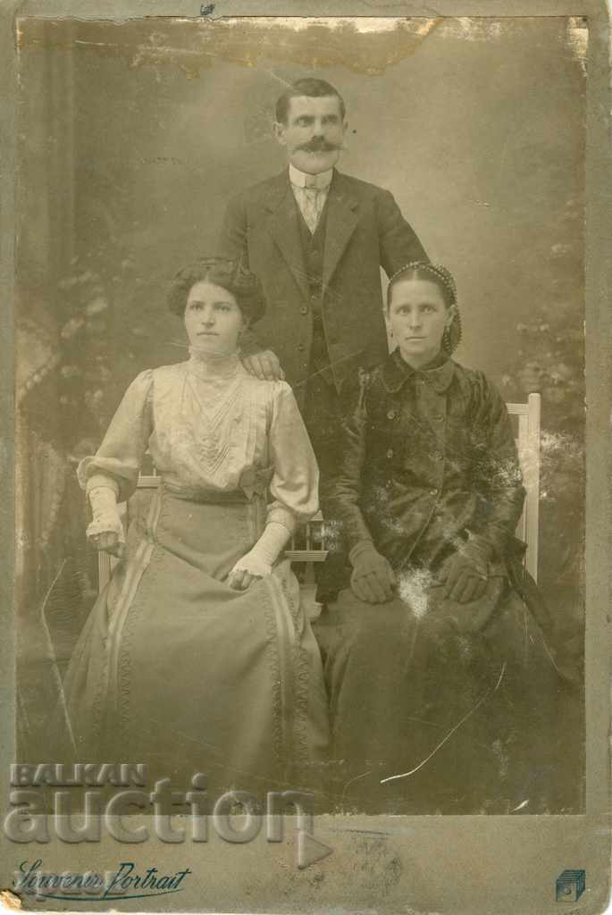 OLD PHOTO - CARDBOARD - 0858