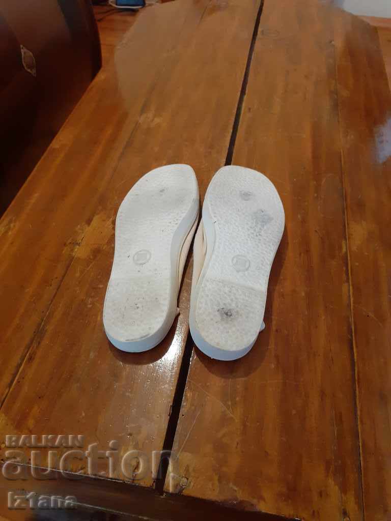 Delivery of Old sneakers, canvas PIRIN Delivery of Old sneakers, canvas PIRIN