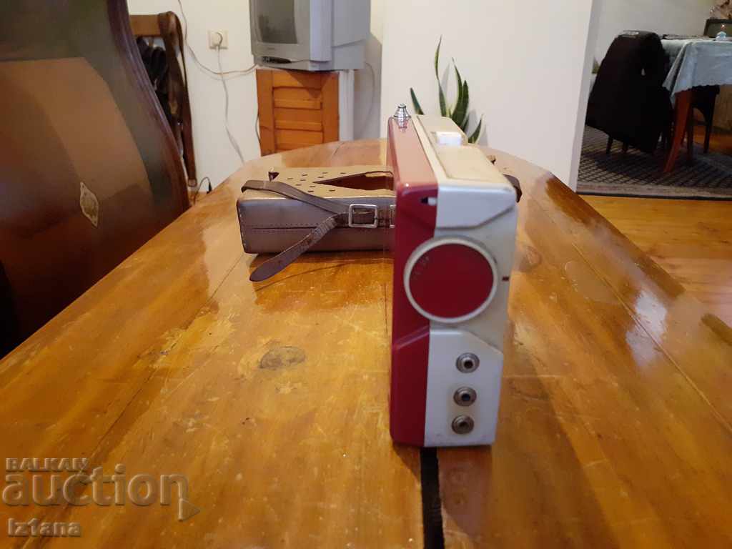 Auction  Old radio, Toshiba radio