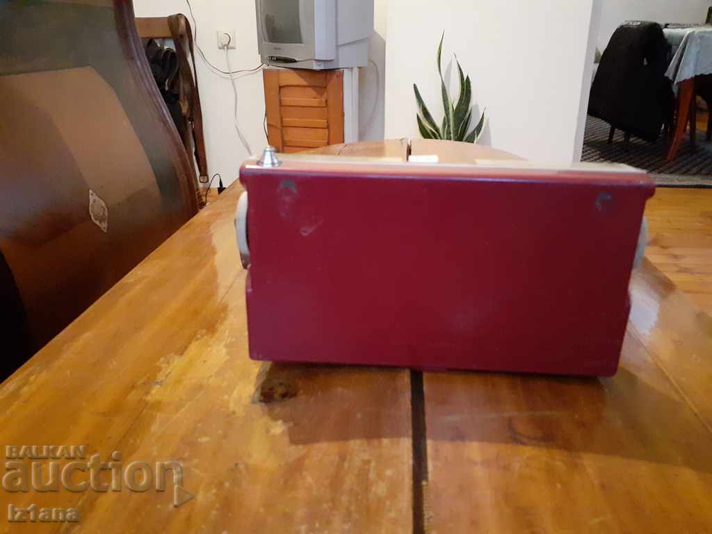 Delivery of Old radio, Toshiba radio