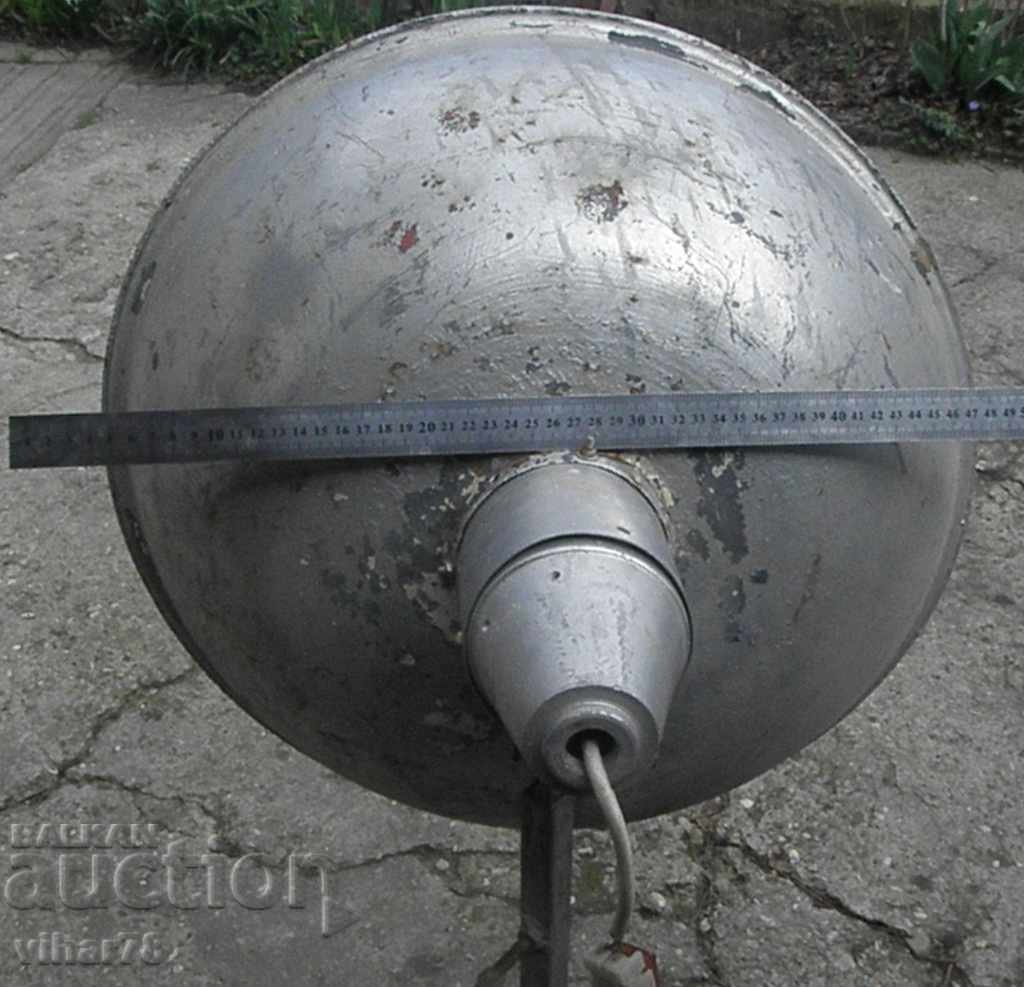 Delivery of large lamp with stand Delivery of large lamp with stand