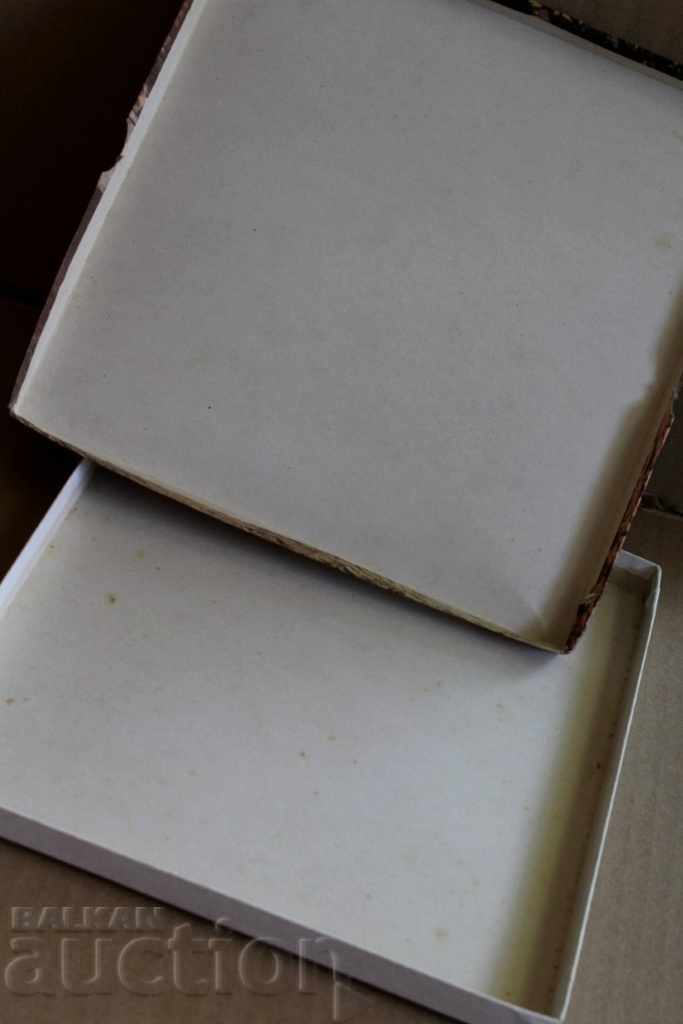 Delivery of . SOC Cardboard box is empty Delivery of . SOC Cardboard box is empty