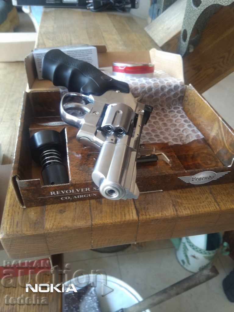 REVOLVER-LEGENDS S25 UMAREX NEW - 7 REVOLVER-LEGENDS S25 UMAREX NEW - 7