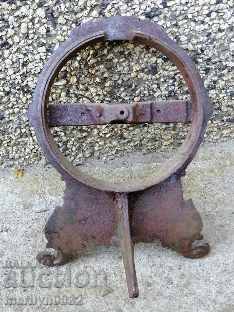 Figural cast iron stand clock stand scale emblem with price 79.00 BGN | € 40.39 Figural cast iron stand clock stand scale emblem with price 79.00 BGN | € 40.39