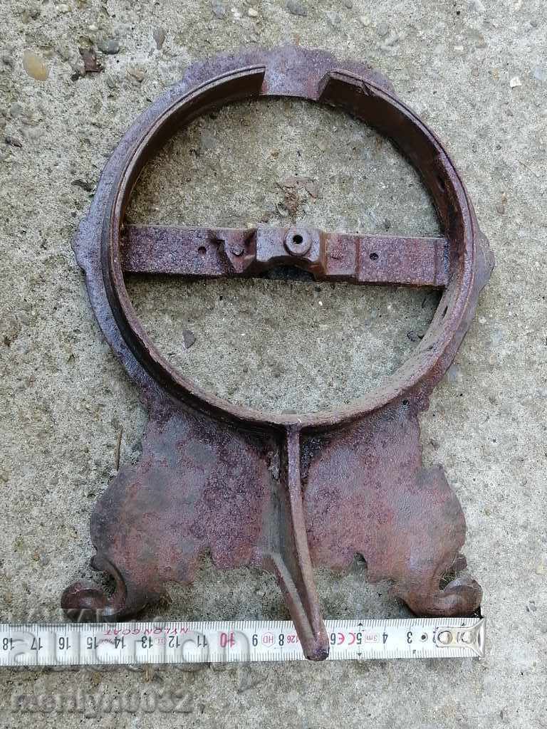 Auction Figural cast iron stand clock stand scale emblem Auction Figural cast iron stand clock stand scale emblem