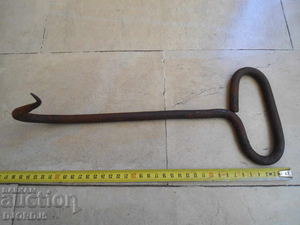 Аукцион Старо ковано желязо, кука, ченгел Аукцион Старо ковано желязо, кука, ченгел