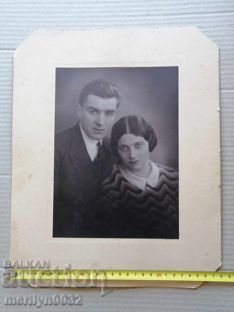 Delivery of Old cardboard picture photography portrait Delivery of Old cardboard picture photography portrait