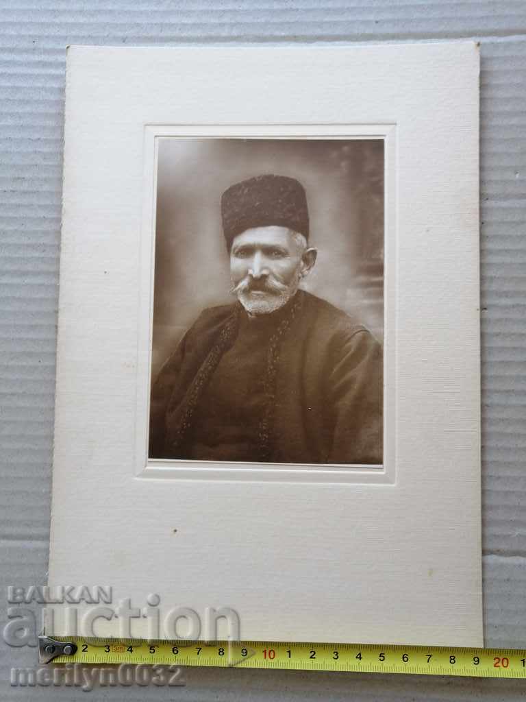 Delivery of Old cardboard picture photography portrait Delivery of Old cardboard picture photography portrait