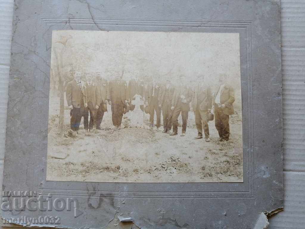 Old cardboard picture photography portrait with price 33.00 BGN | € 16.87 Old cardboard picture photography portrait with price 33.00 BGN | € 16.87