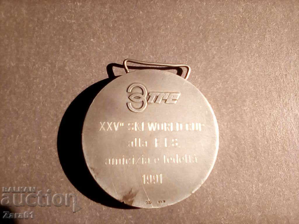 Auction Silver medal 103 grams Auction Silver medal 103 grams