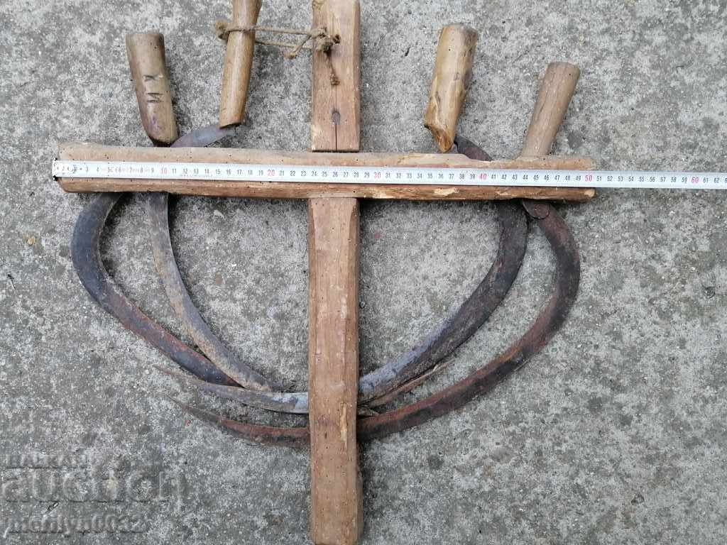 Auction  Stitches with a stapled coffin knife wrought iron blade