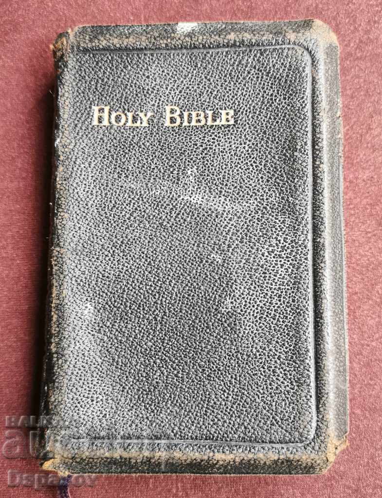 Biblia Vechi și Noul Testament de Universitatea Cambridge