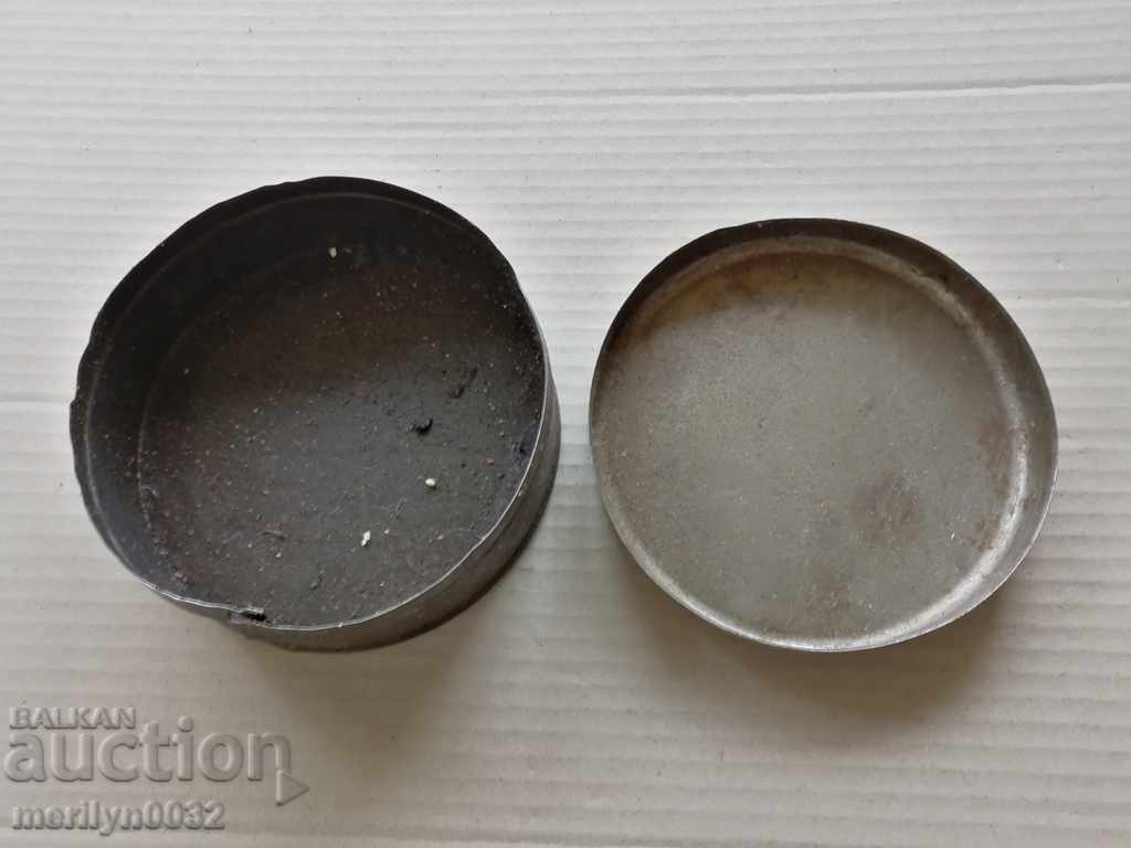 Ancient metal box for the wax Imalin with price 39.00 BGN | € 19.94 Ancient metal box for the wax Imalin with price 39.00 BGN | € 19.94