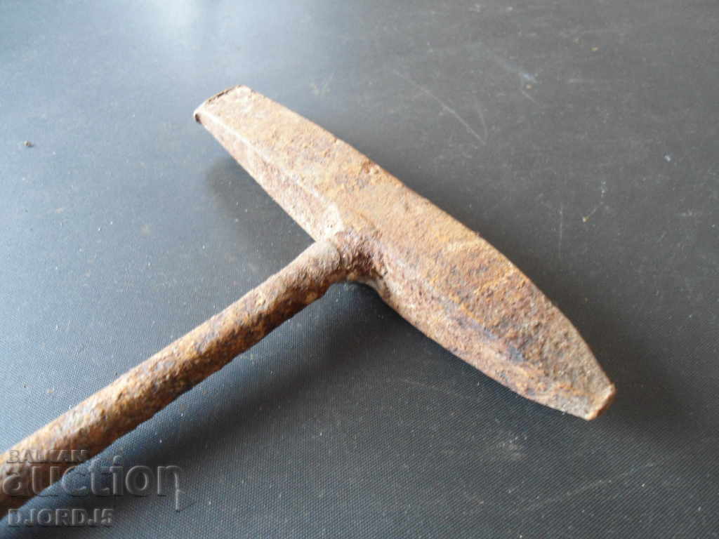 Old specialized hammer with price 3.00 BGN | € 1.53 Old specialized hammer with price 3.00 BGN | € 1.53