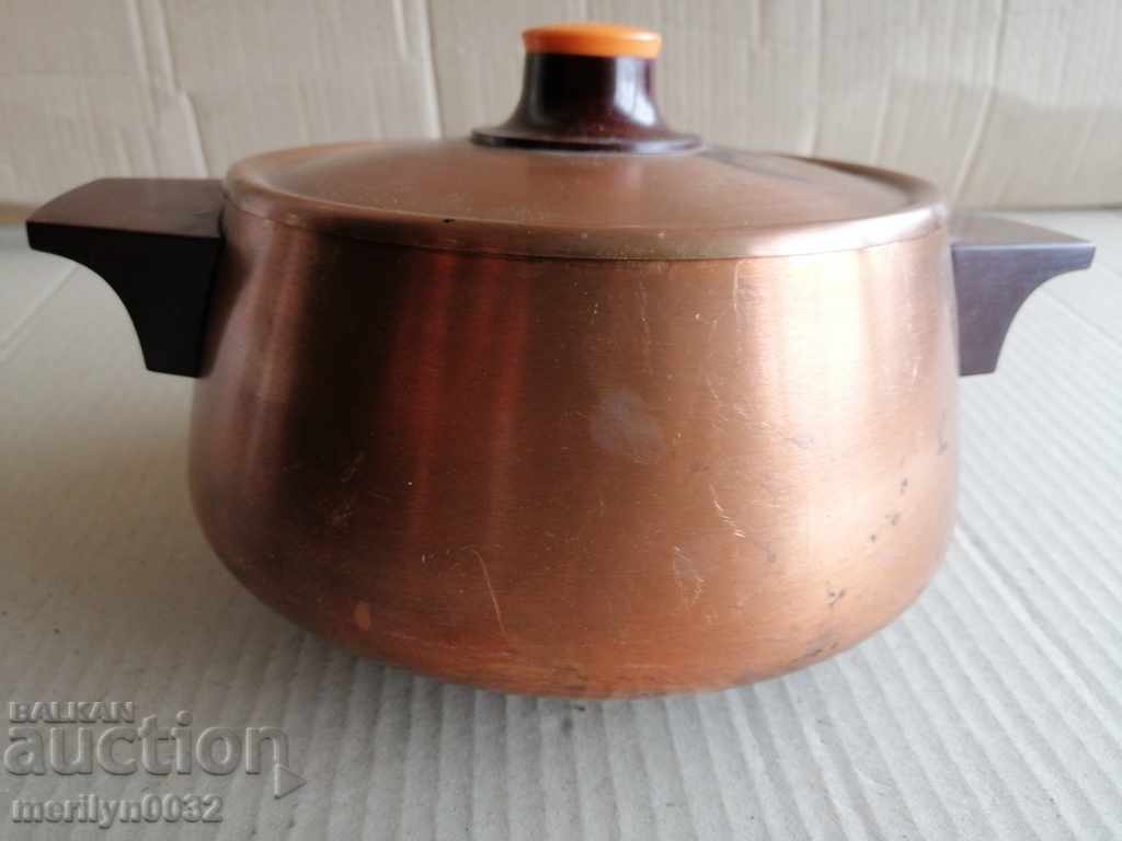 Vas de cupru, vas de cupru, cupru cu preț 67.00 BGN | € 34.26 Vas de cupru, vas de cupru, cupru cu preț 67.00 BGN | € 34.26