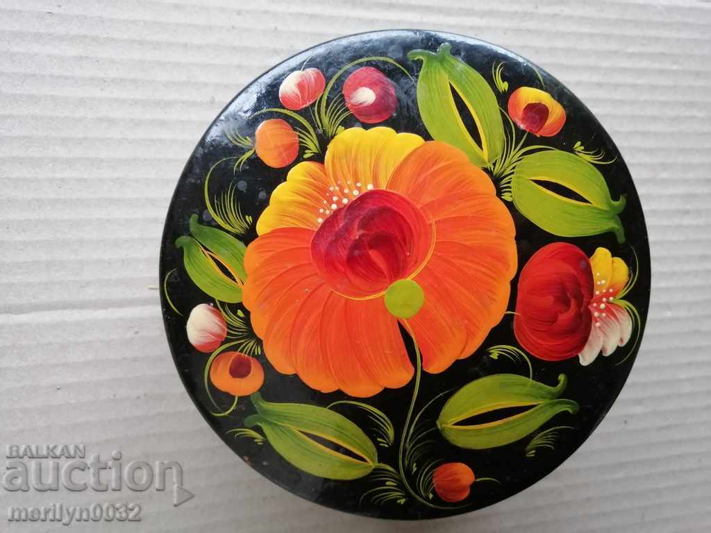 Дървена ръчно рисувана кутия за бижута лакова миниатюра с цена 69.00 лв. | € 35.28 Дървена ръчно рисувана кутия за бижута лакова миниатюра с цена 69.00 лв. | € 35.28