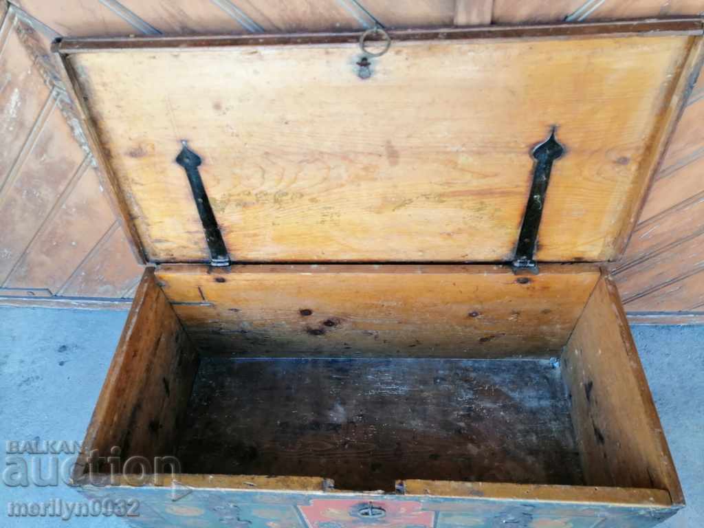 Renaissance painted chest, chest, chaise, chest of drawers - 5 Renaissance painted chest, chest, chaise, chest of drawers - 5