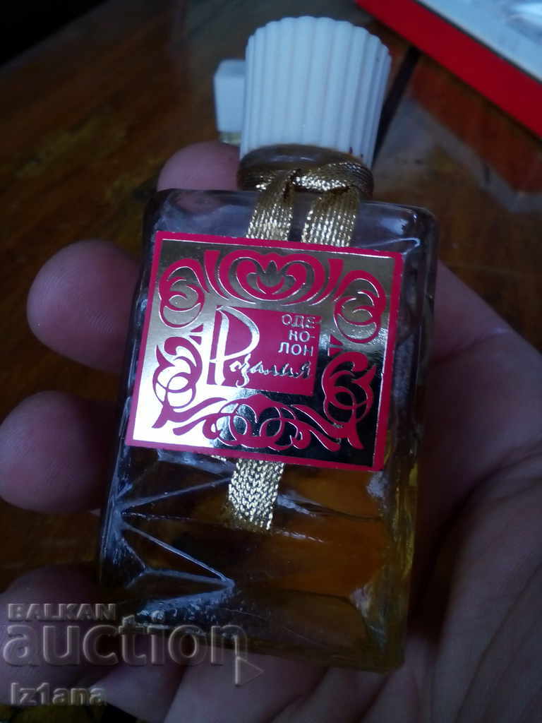 An old set of Rosalia colognes - 6 An old set of Rosalia colognes - 6