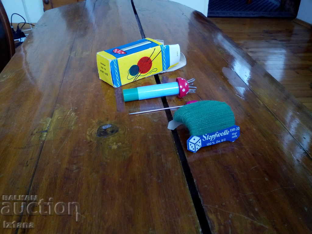 Auction An old knitting machine Auction An old knitting machine