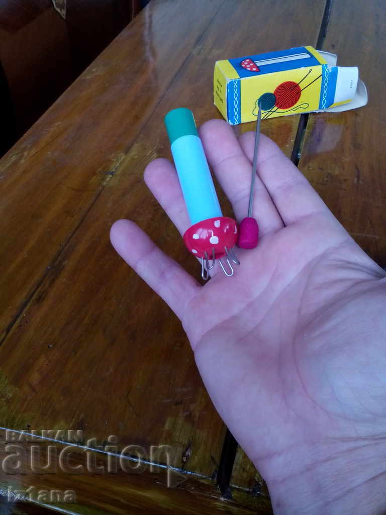 An old knitting machine - 6 An old knitting machine - 6