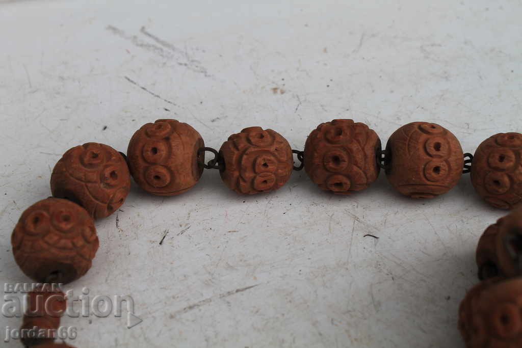 Old necklace made of wood - 7