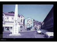 Търново 60-те диапозитив соц носталгия площад автомобил
