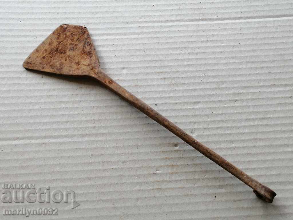 Tunder, ugribki, spatule, ugribka, fier forjat cu preț 38.00 BGN | € 19.43